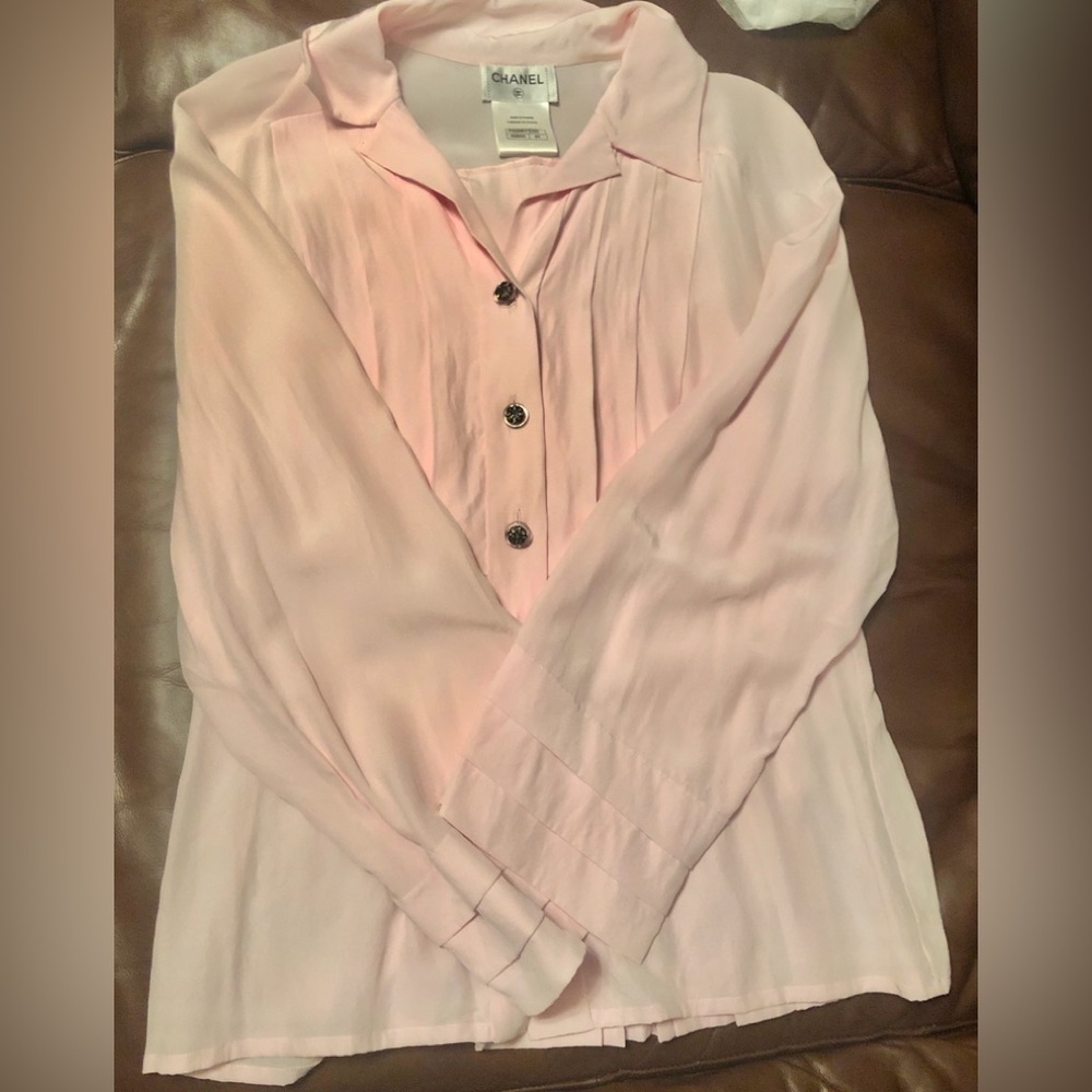 ❌SOLD ON V.C. ❌ Chanel 15B light pink crepe de chine pleated blouse Fr44